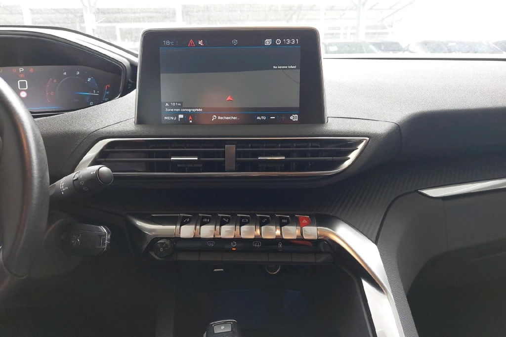 Peugeot 3008 2020 фото 7