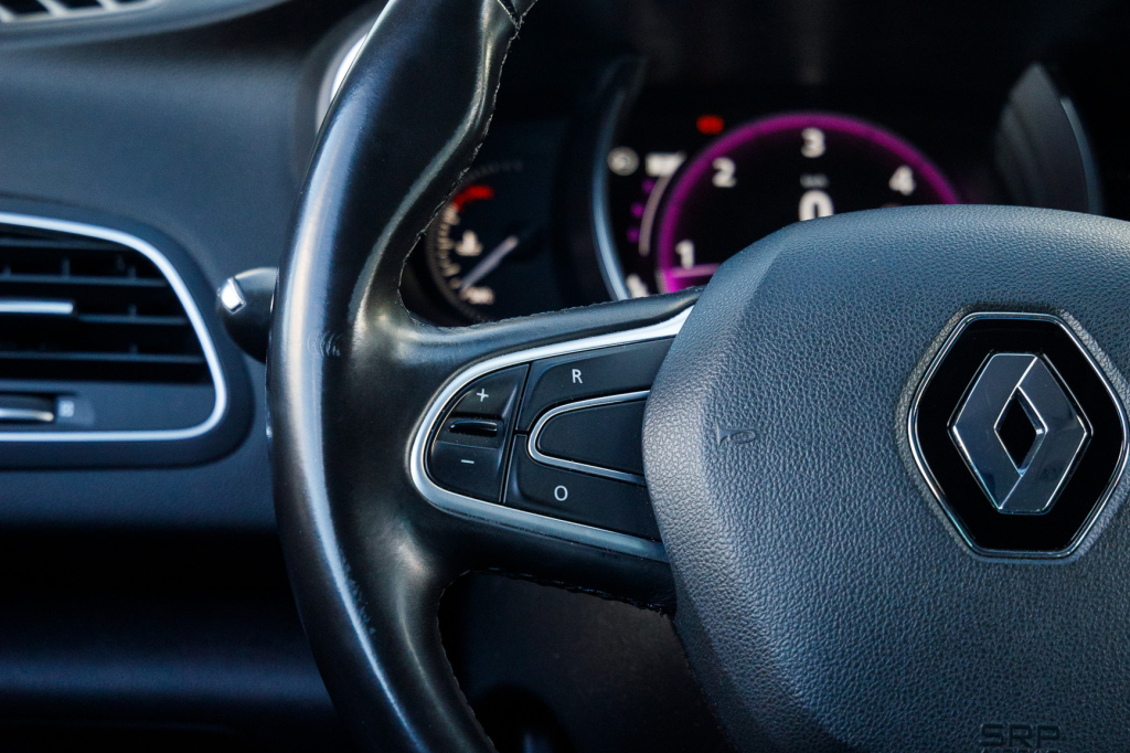 Renault Megane IV BOSE 2016 фото 9