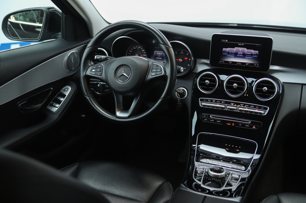 Mercedes-Benz C 200 Avantgarde 2016 фото 16