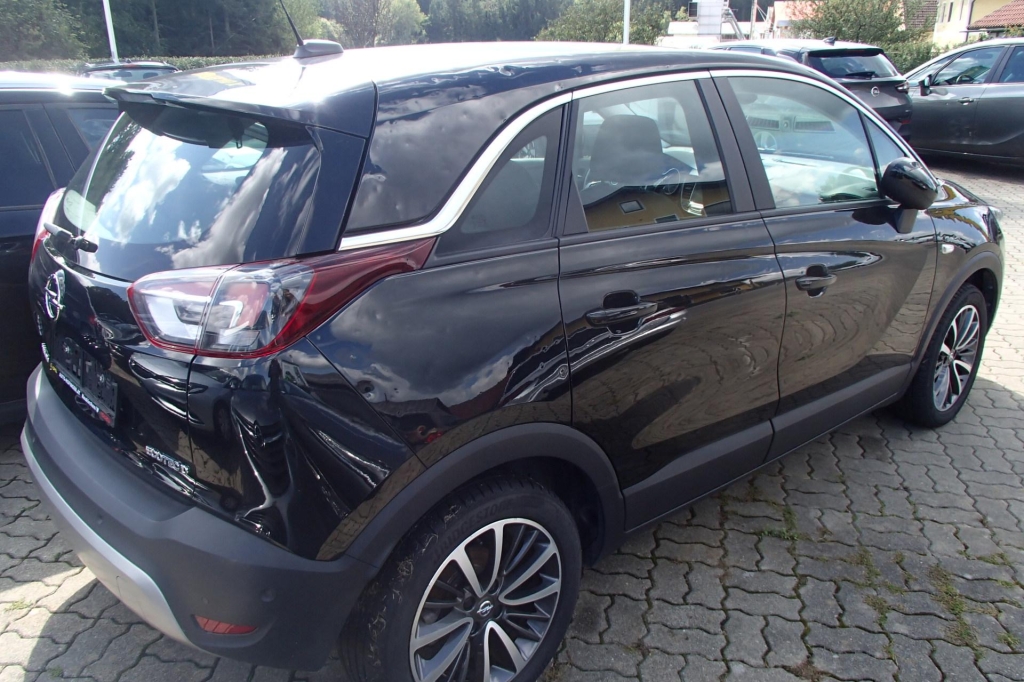 Opel Crossland X 2020 фото 2
