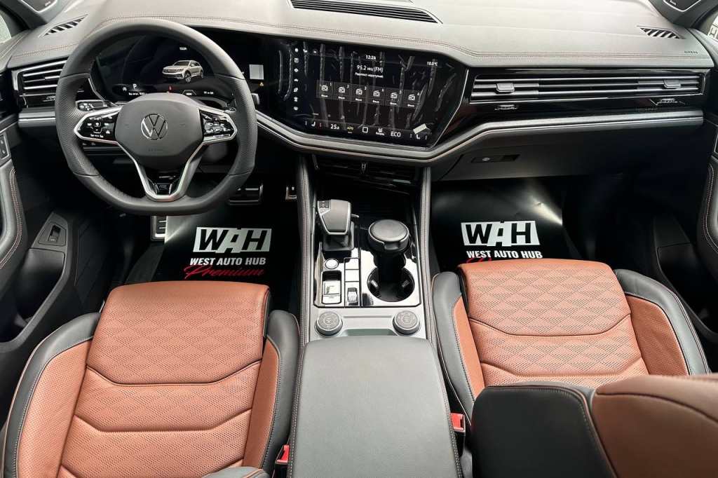 Volkswagen Touareg R-line Platinum 2024 фото 19