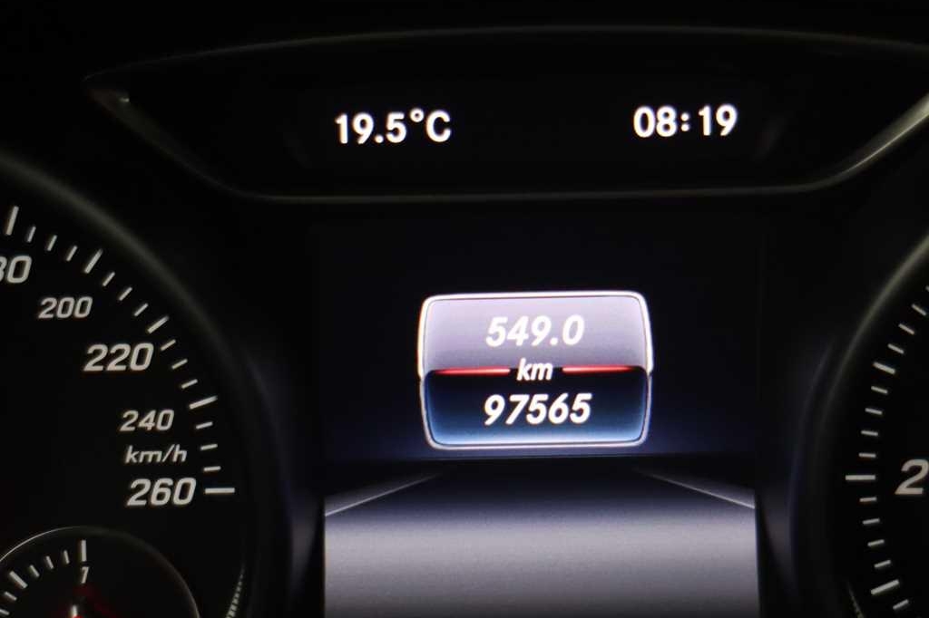 Mercedes-Benz CLA 2017 фото 1