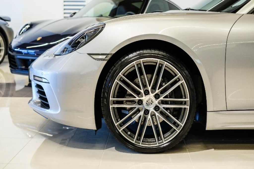 Porsche Boxster 2019 фото 6