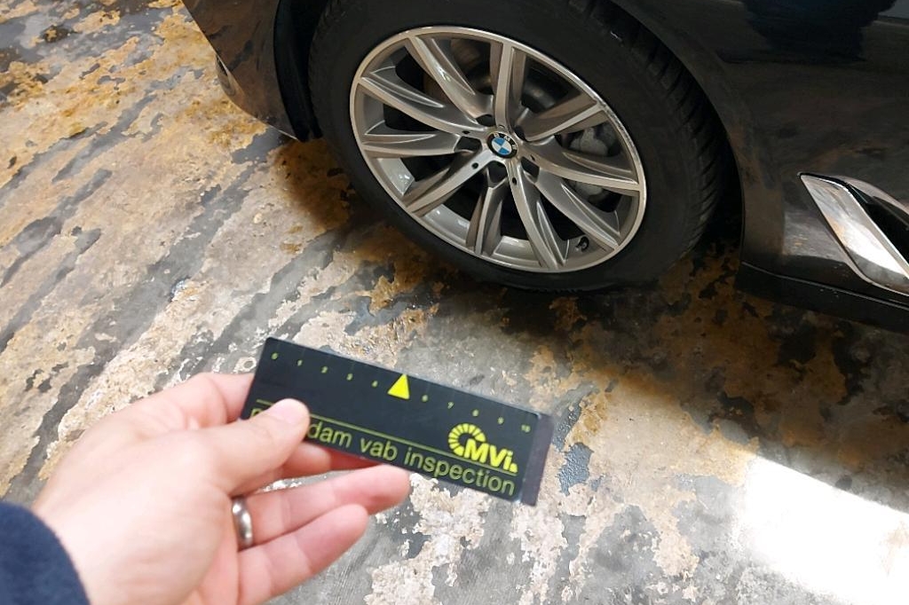 BMW 5er Touring 2019 фото 16