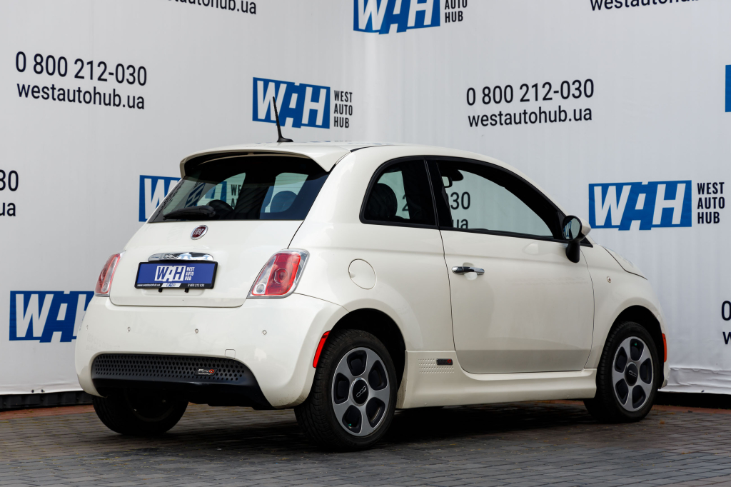 Fiat 500 E 2015 photo 22
