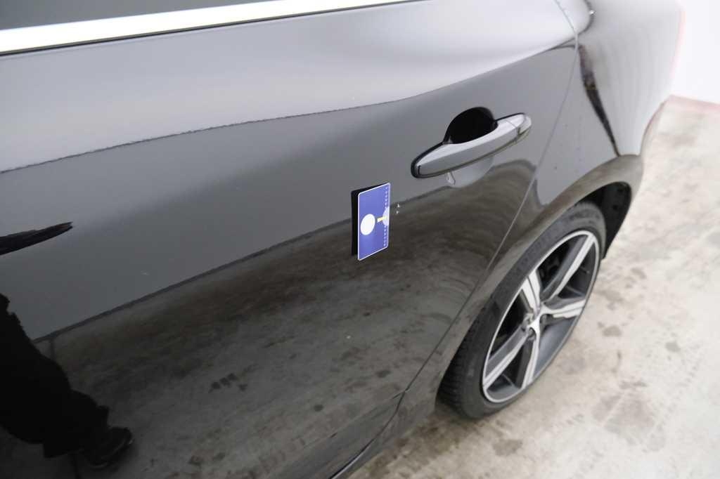 Volvo V60 2018 фото 19