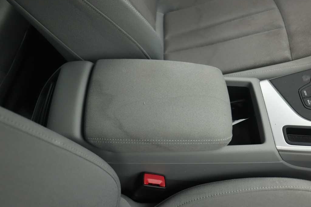 Audi A4 Avant 2017 photo 36