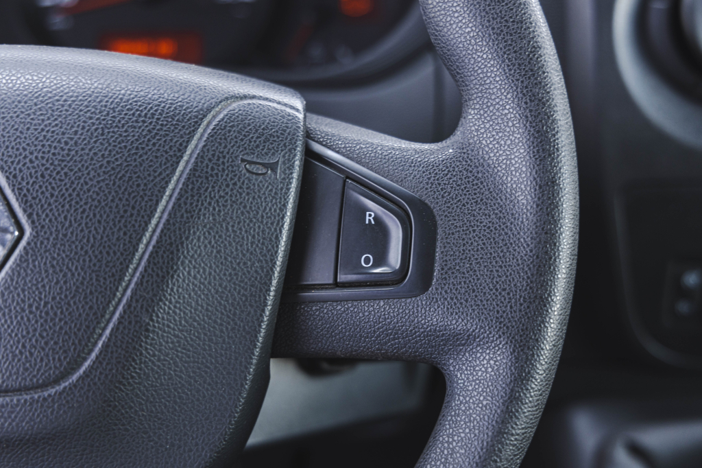 Renault Master 2018 фото 20