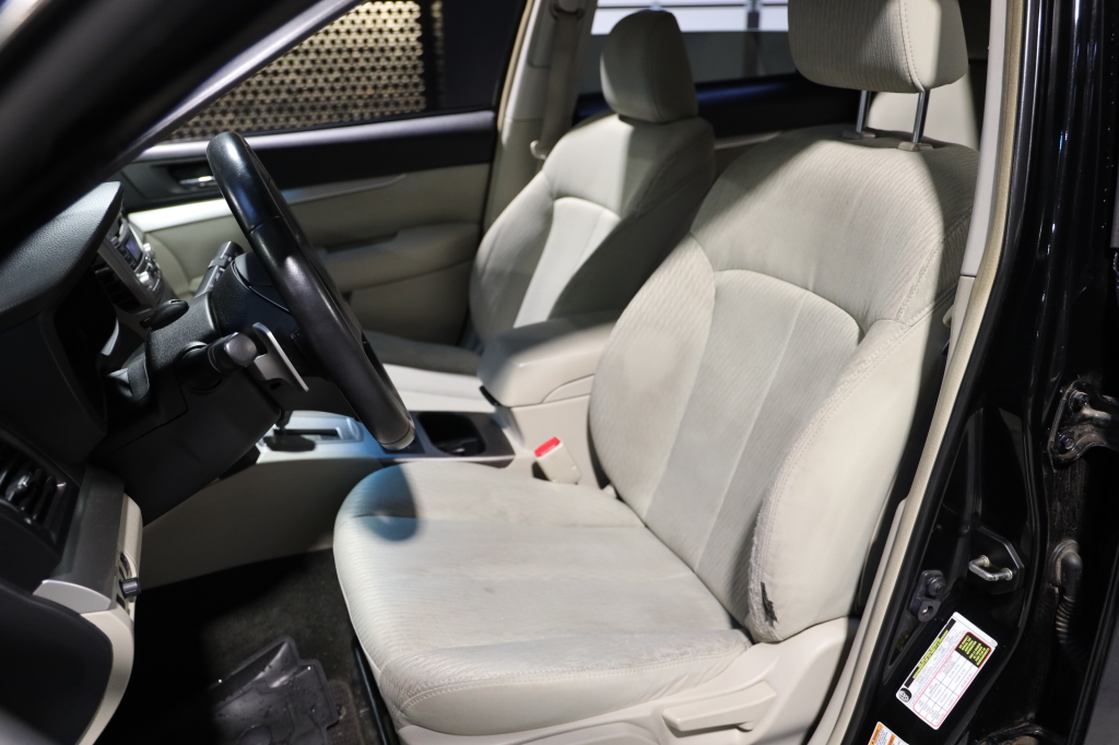 Subaru Outback 2012 photo 27