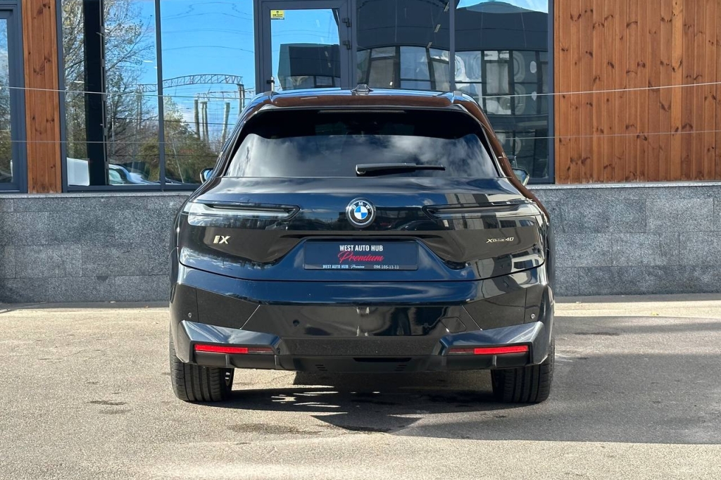 BMW iX xDrive40 2021 фото 4