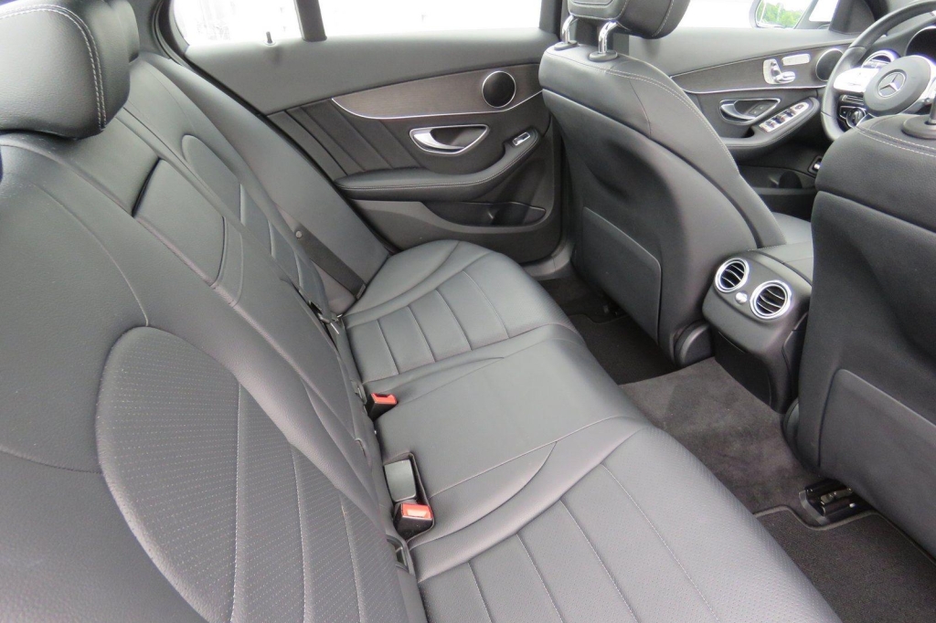 Mercedes-AMG C-Klasse 2019 фото 2