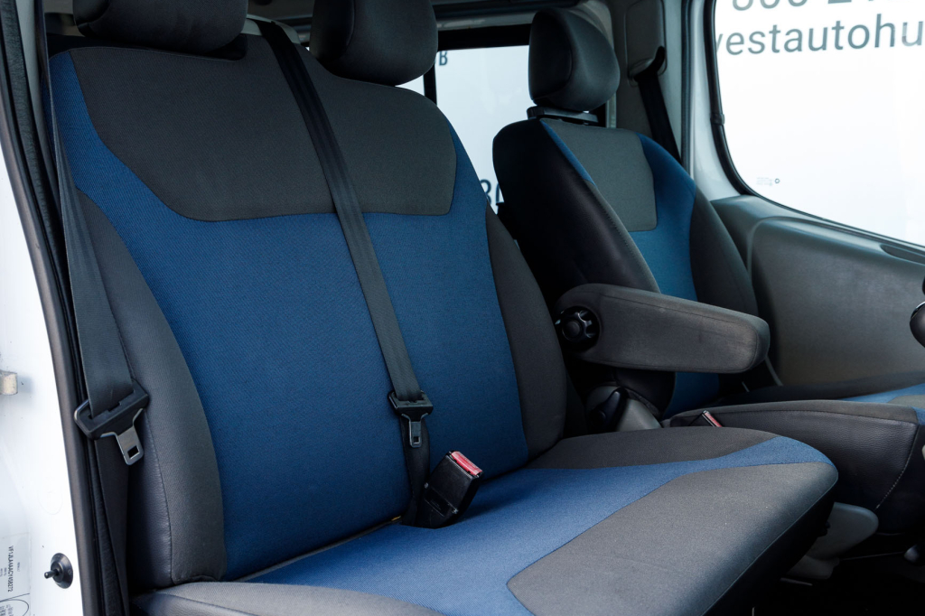 Renault Trafic пасс. 2012 фото 16