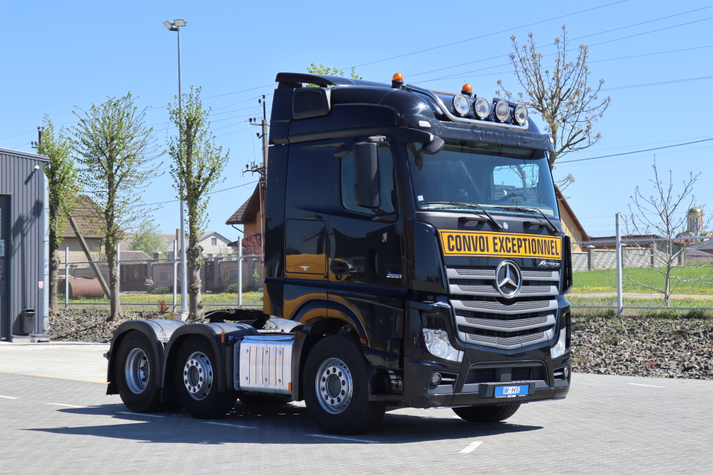 Mercedes-Benz Actros 2651 2015 photo 2