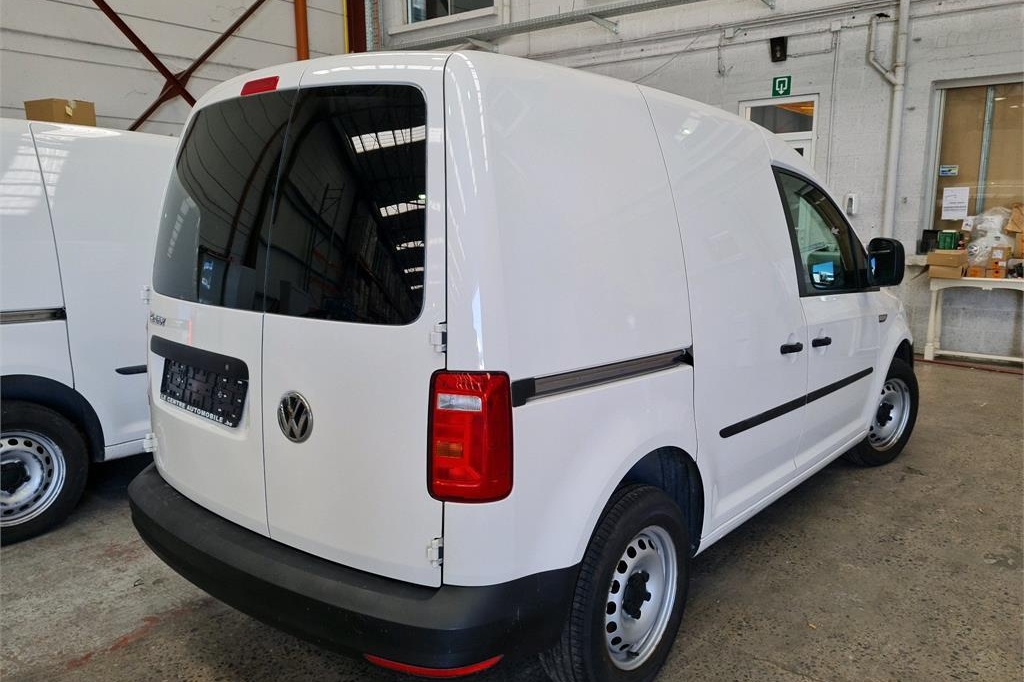 Volkswagen Caddy 2019 photo 2