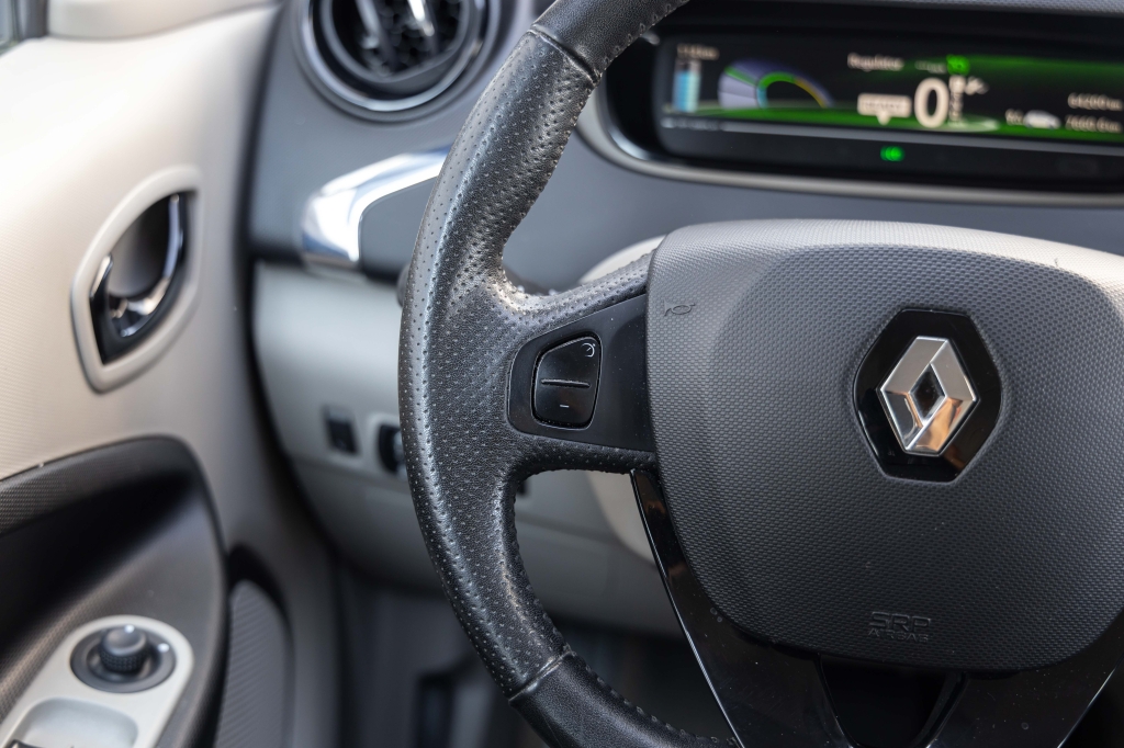 Renault Zoe 2016 photo 17