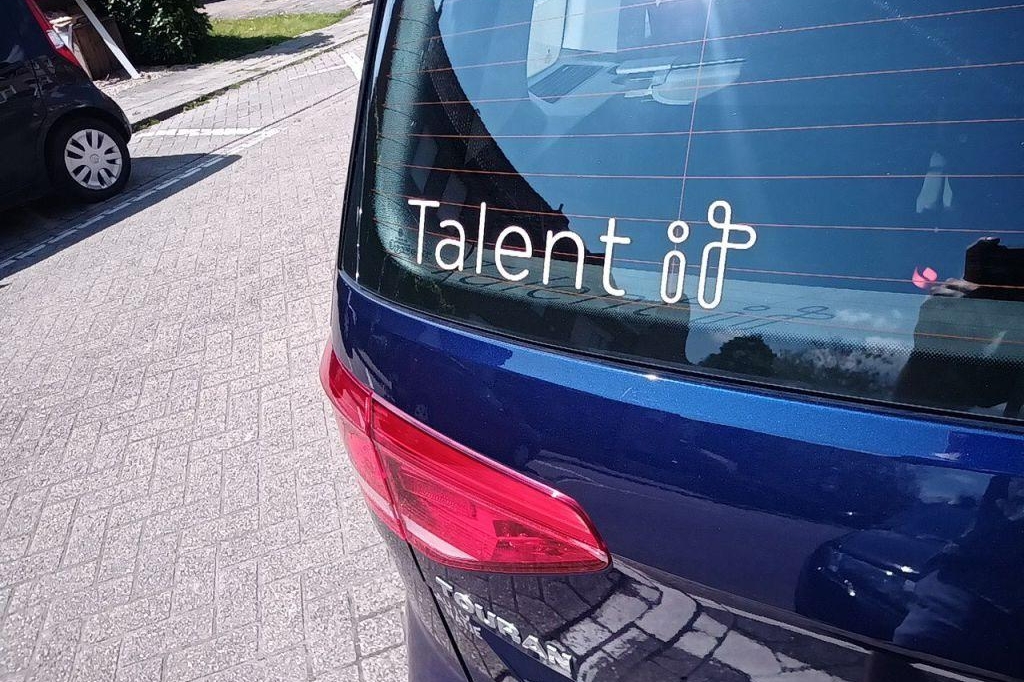 Volkswagen Touran 2018 photo 21