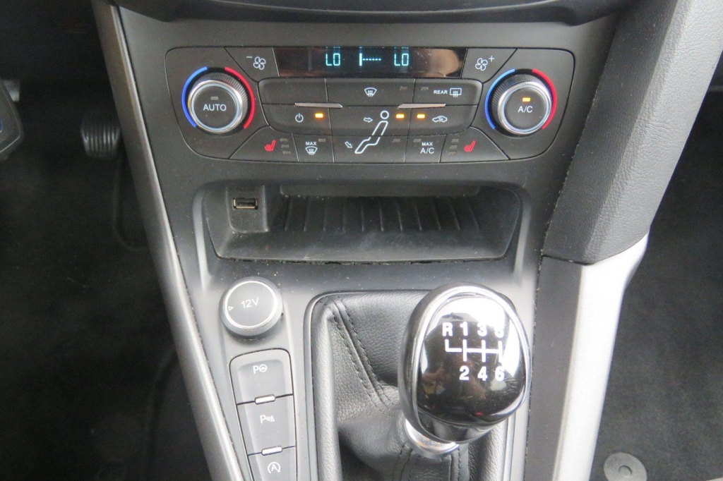 Ford Focus Tunier 2018 photo 1