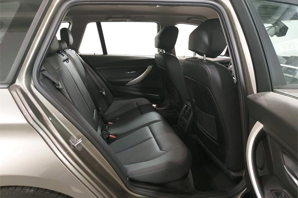 BMW 3er Touring 2016 photo 2