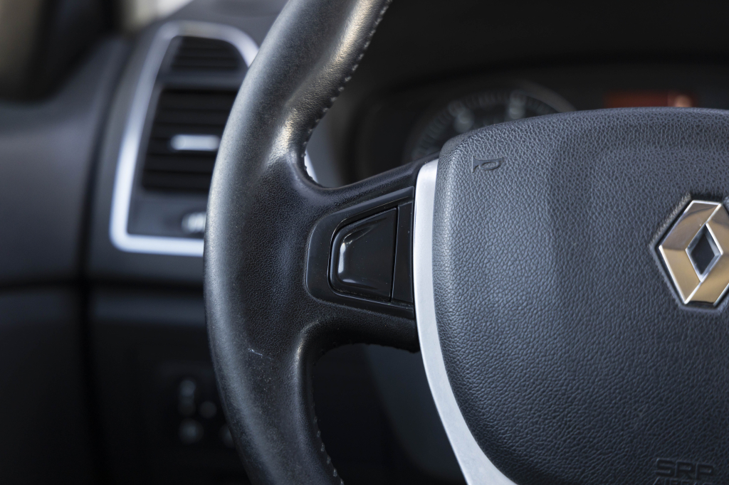 Renault Laguna 2014 фото 15