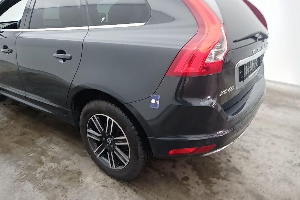 Volvo XC60 2017 photo 24