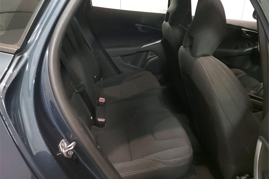 Volvo V40 2018 photo 2