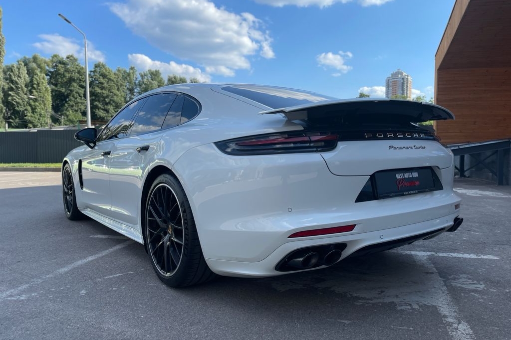 Porsche Panamera TURBO 2016 фото 19
