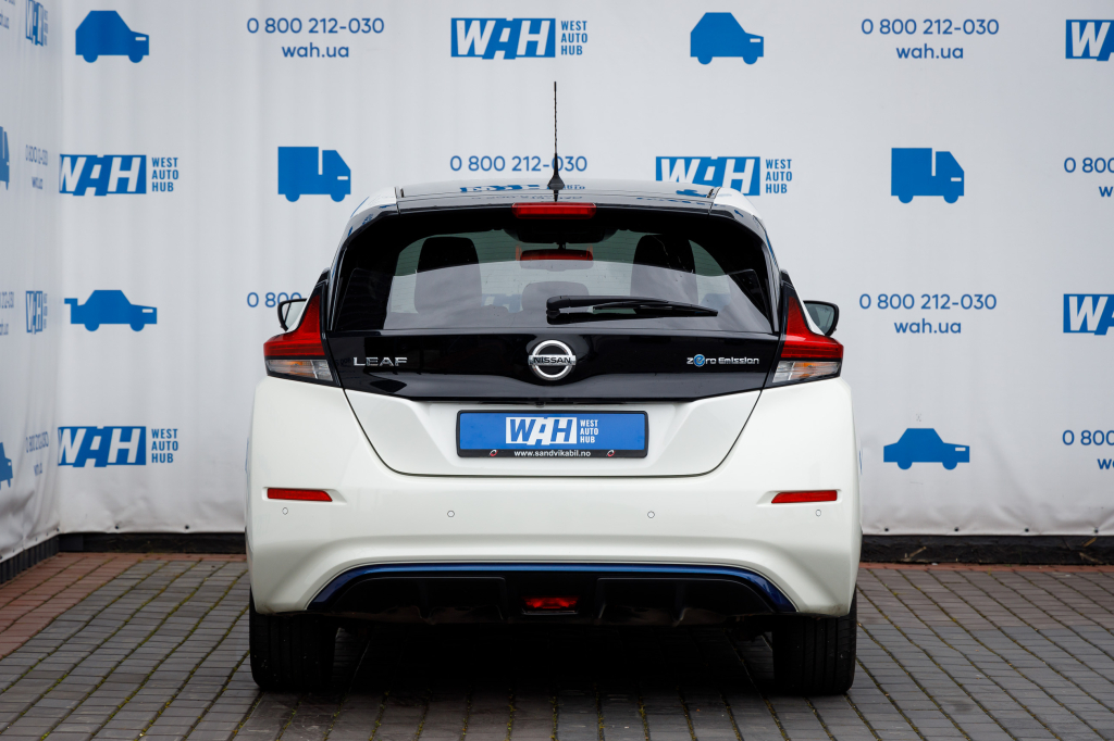 Nissan Leaf 2017 фото 6
