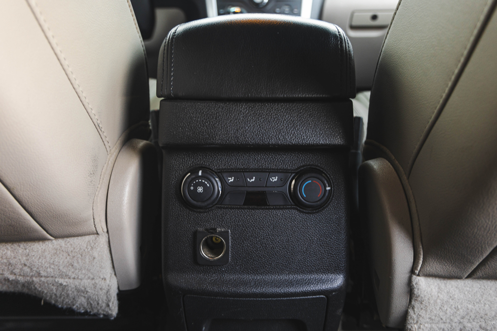 Ford Explorer XLT 2011 фото 15