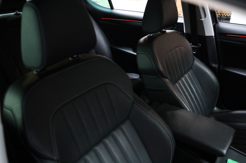 Skoda Superb 2022 фото 28