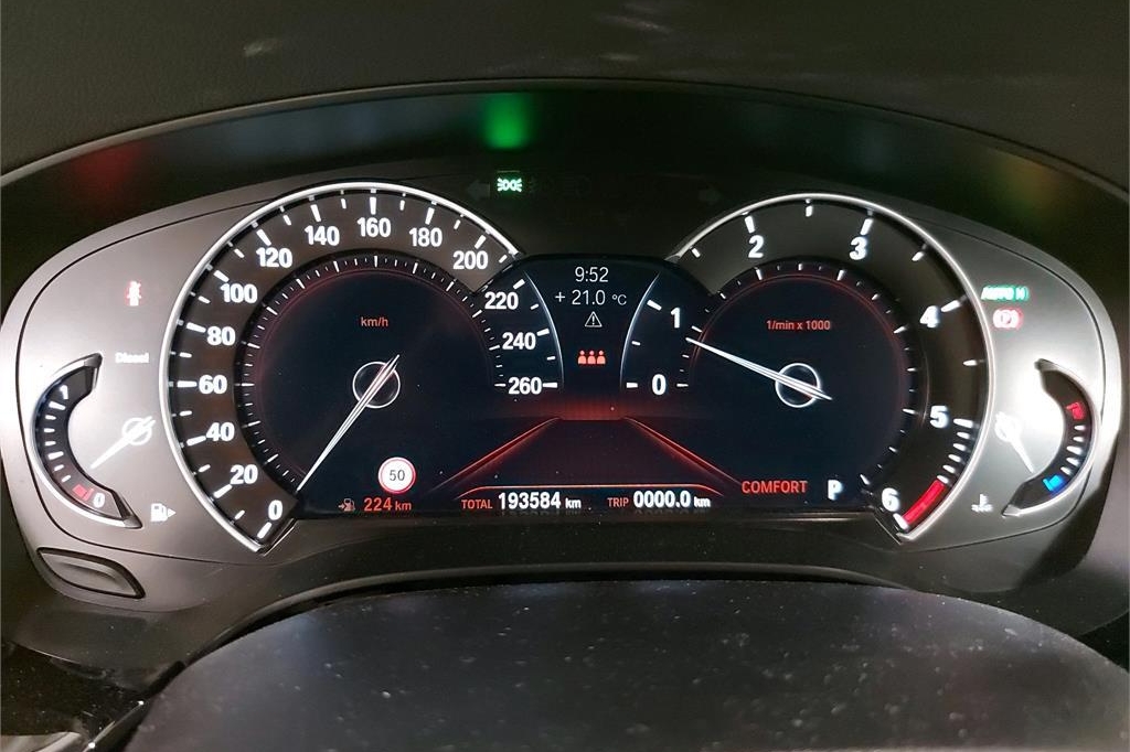 BMW 5er Touring 2017 photo 1