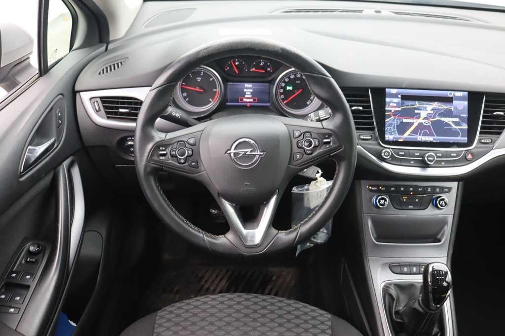 Opel Astra Sports Tourer 2016 фото 4