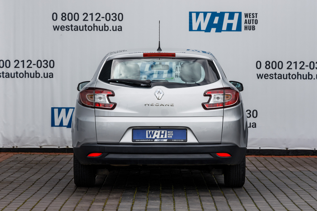 Renault Megane 2010 photo 4