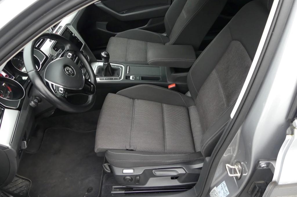 Volkswagen Passat Variant 2017 photo 9