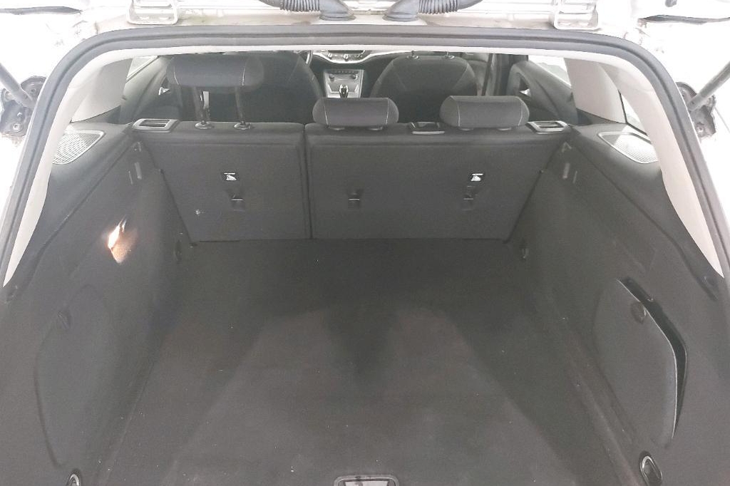 Opel Astra Sports Tourer 2016 photo 26