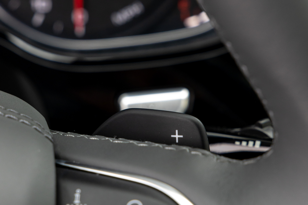 Audi A8 2014 фото 11