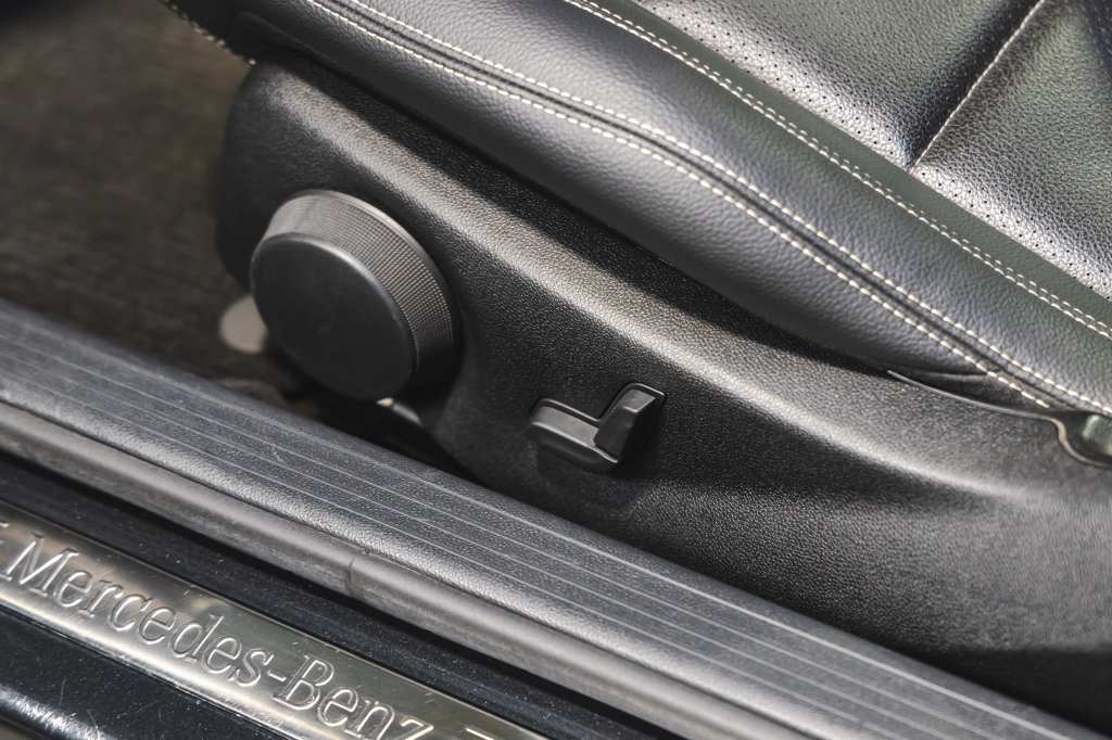 Mercedes-Benz C-Class AMG 2012 фото 22