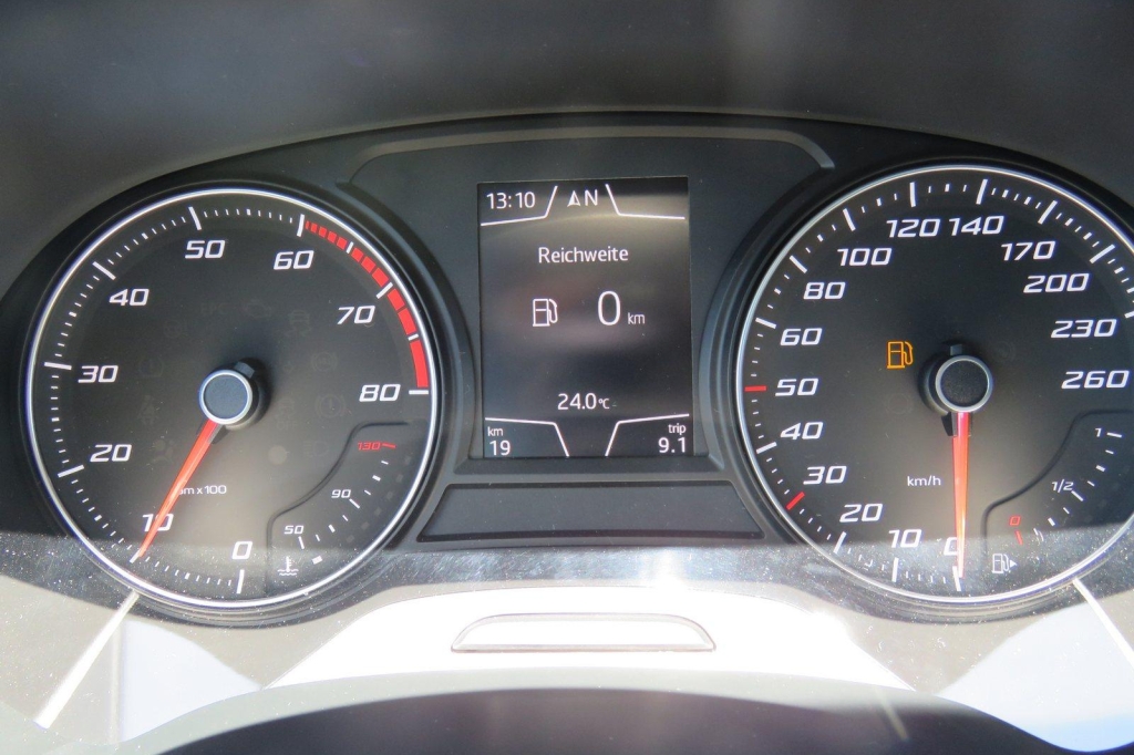 SEAT Leon ST 2019 photo 7