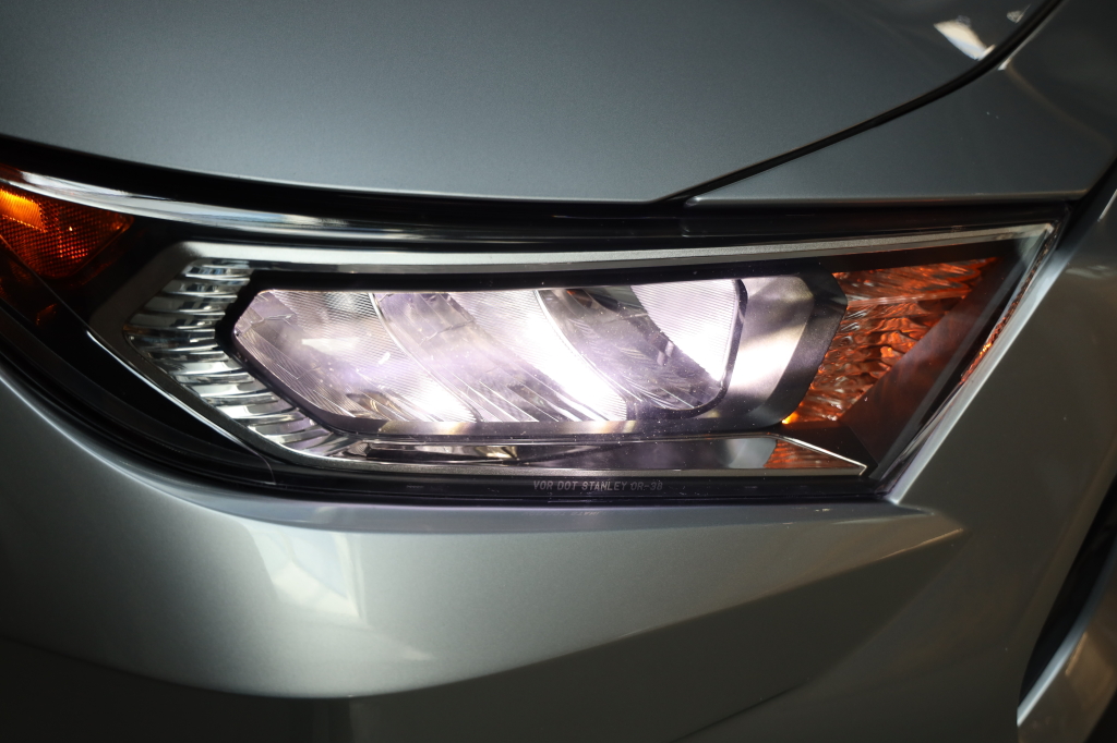 Toyota RAV4 2020 фото 35