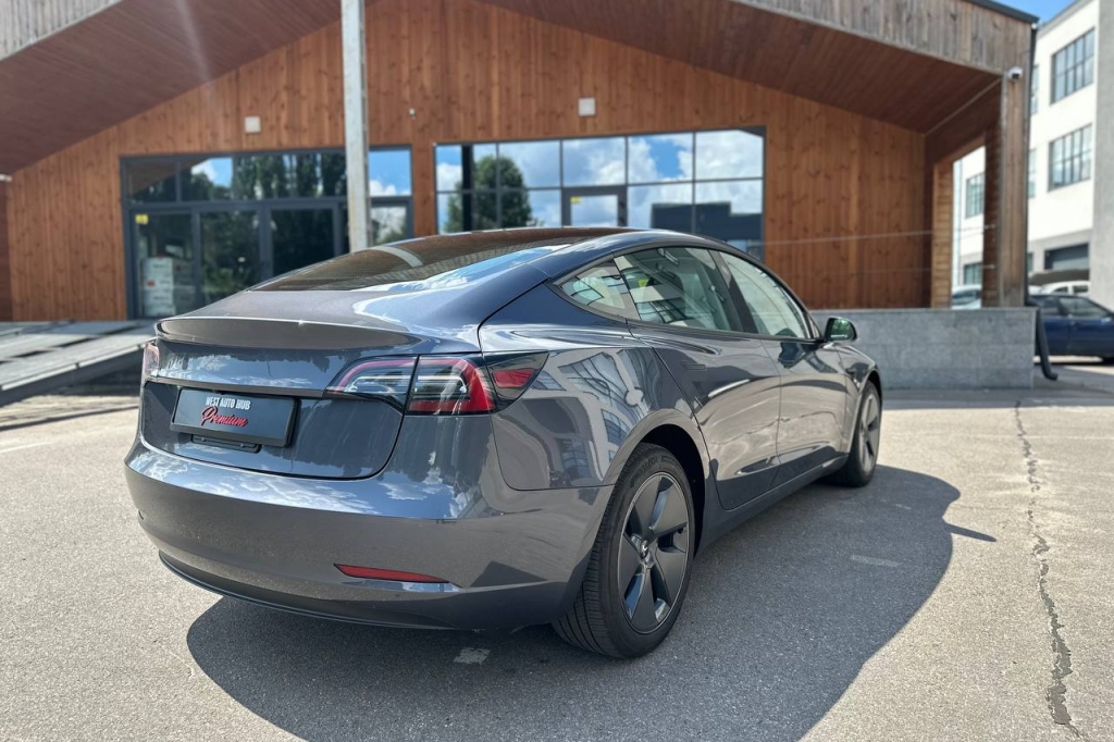 Tesla Model 3 2023 photo 7