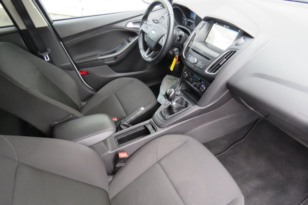 Ford Focus Tunier 2018 photo 3