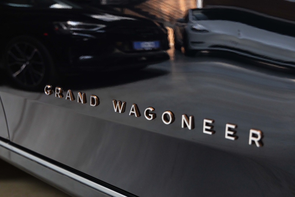 Jeep Grand Wagoneer 2022 фото 15