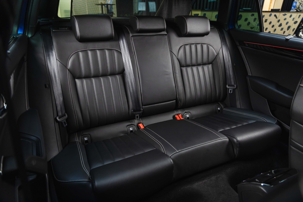 Skoda Superb Plug In Hybrid 2020 фото 42