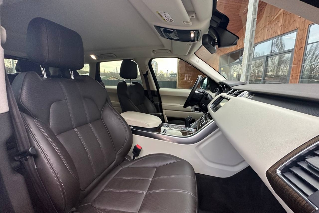 Land Rover Range Rover SE 2016 фото 14