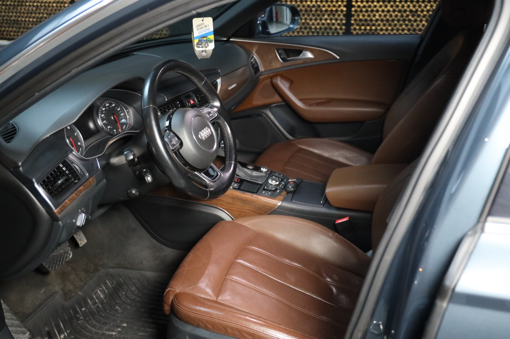 Audi A6 2012 photo 36