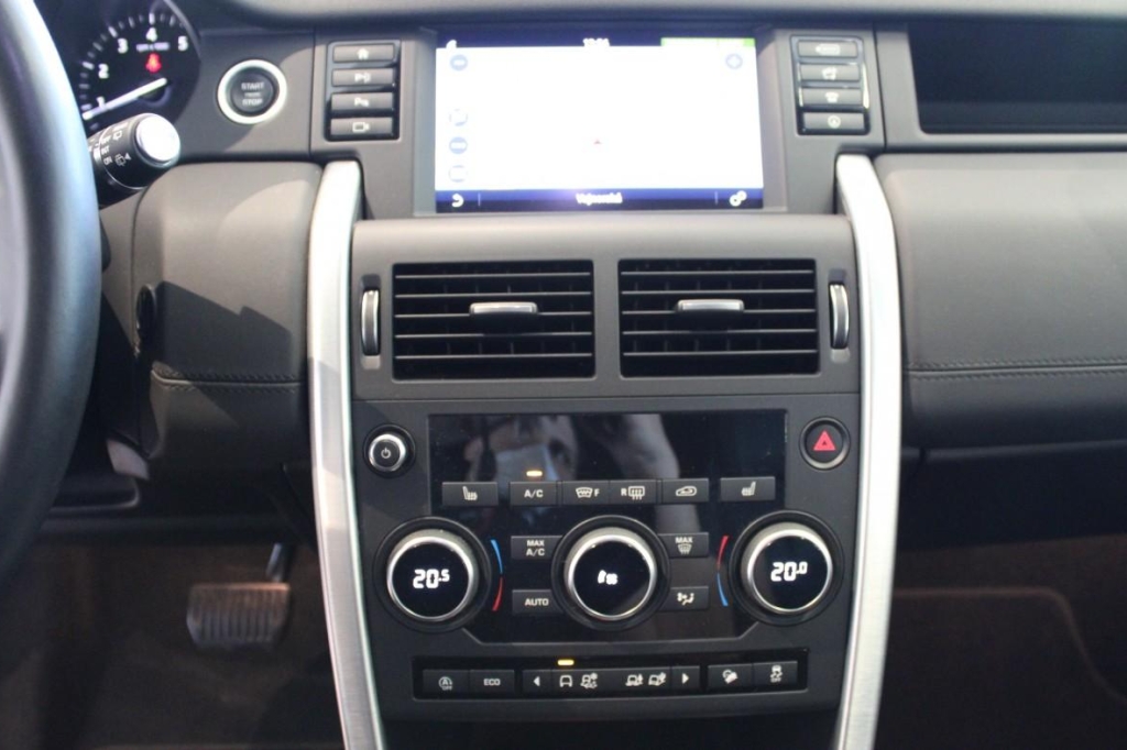 Land Rover Discovery 2017 photo 4