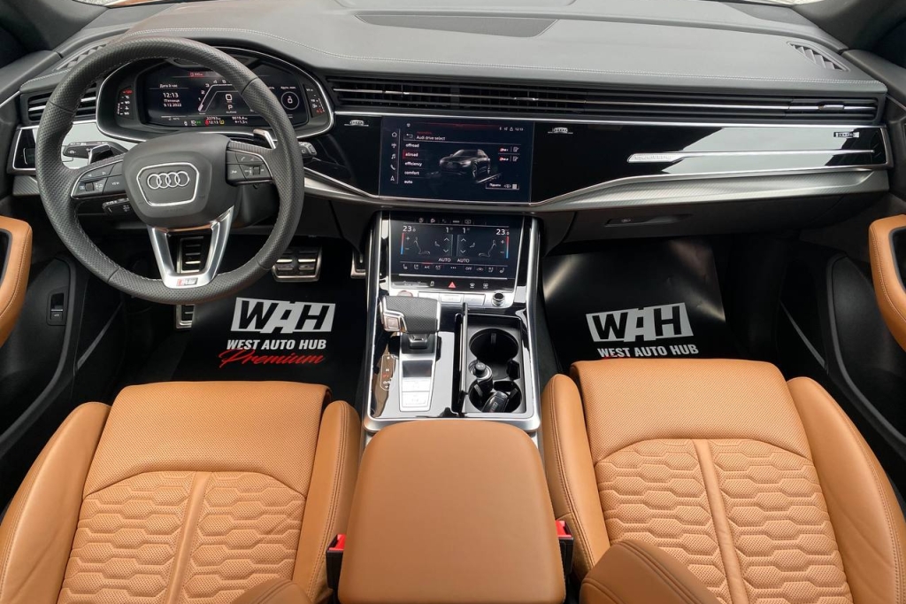 Audi RS Q8 2022 фото 15