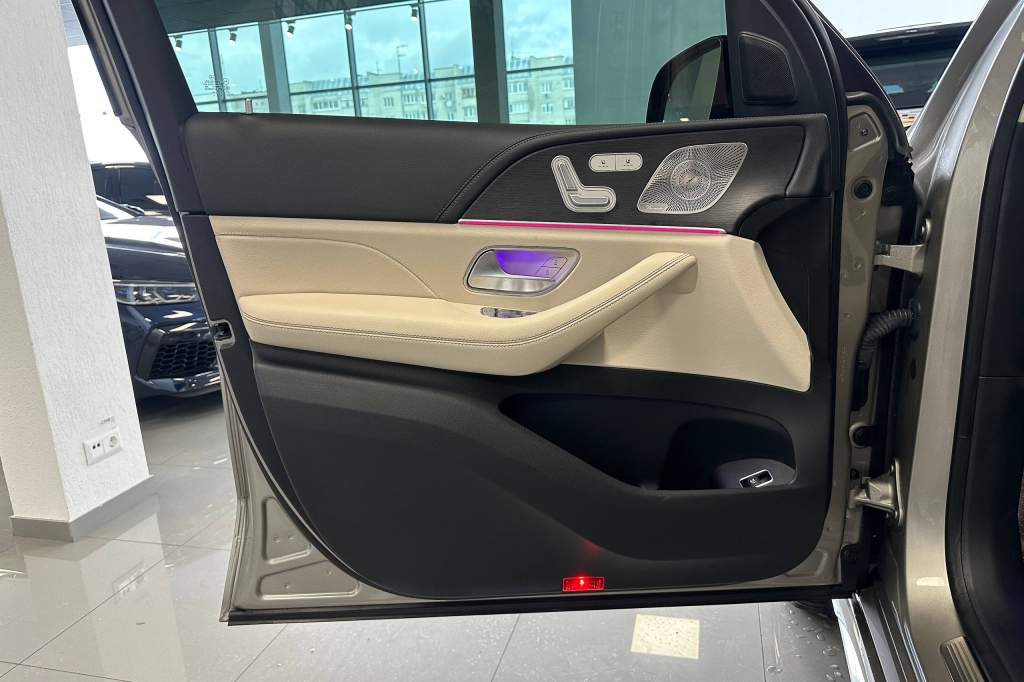 Mercedes-Benz GLS-Class 400d 2022 photo 7