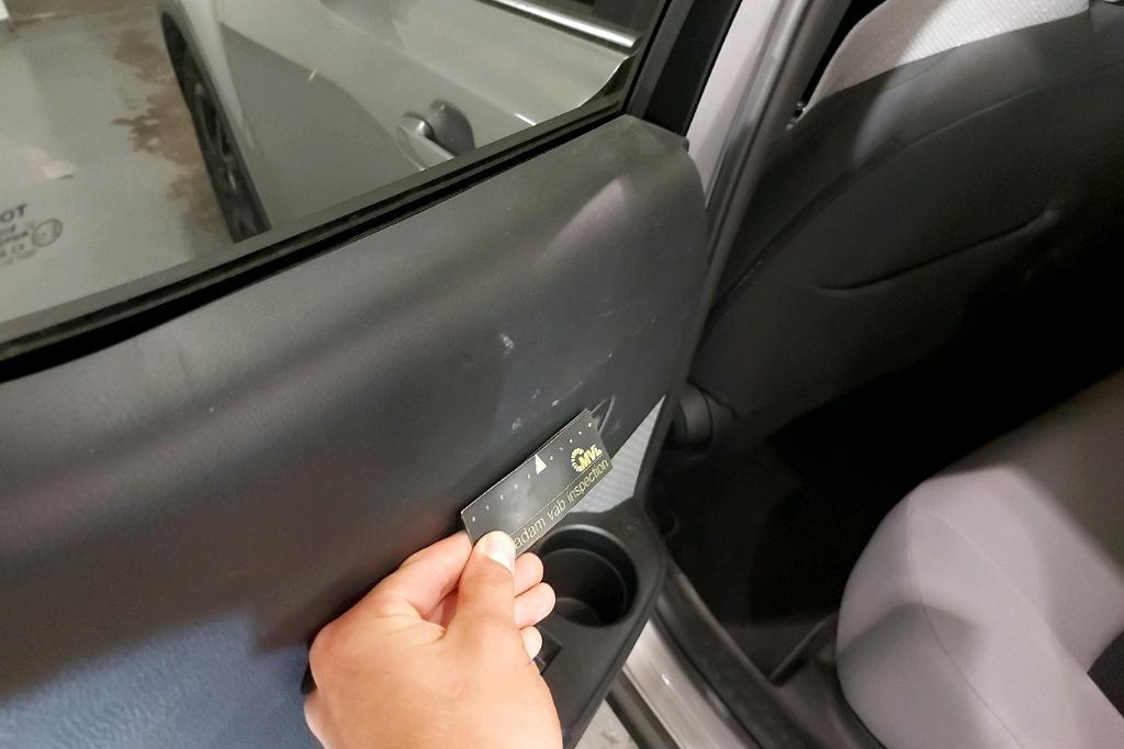 Toyota C-HR 2018 photo 38