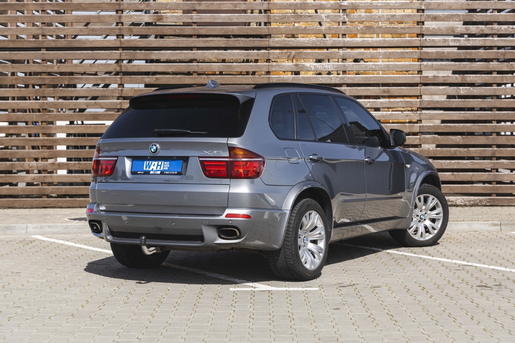 BMW X5 2010 фото 7