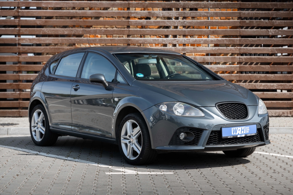 SEAT Leon 2006 фото 4